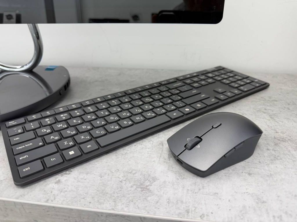 Клавиатура и мышь из комплекта Lenovo YOGA Air 32-ILL